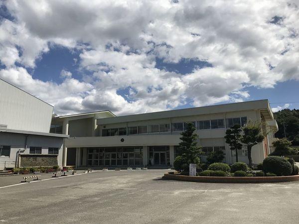土岐市立土岐津小学校：688m
