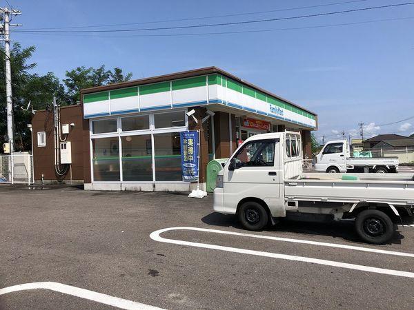 ファミリーマート可児下切店：1168m