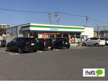 ファミリーマート多治見駅前店：219m