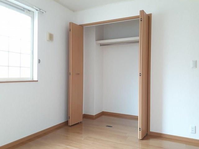 コンティナン（102） 収納