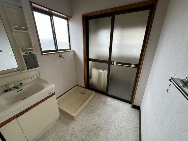 西小田町貸家 洗面