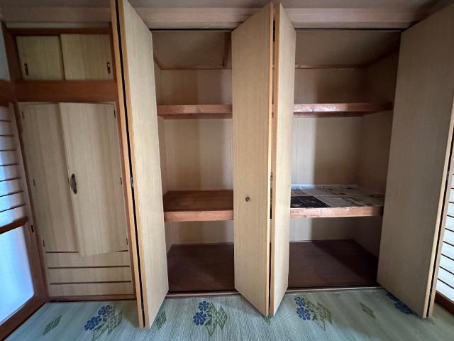西小田町貸家 収納