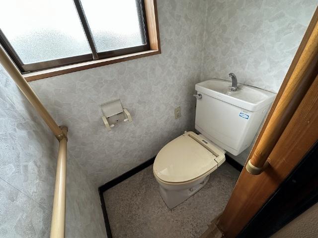 西小田町貸家 トイレ