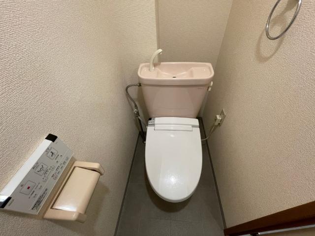 ブランメゾン赤坂 トイレ