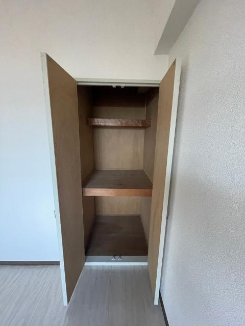 オリエンタルタワーズWEST 収納