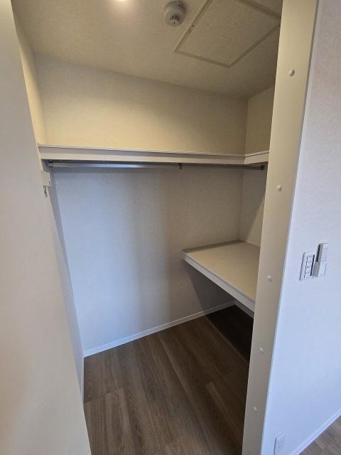 Mスクエア　コート 収納