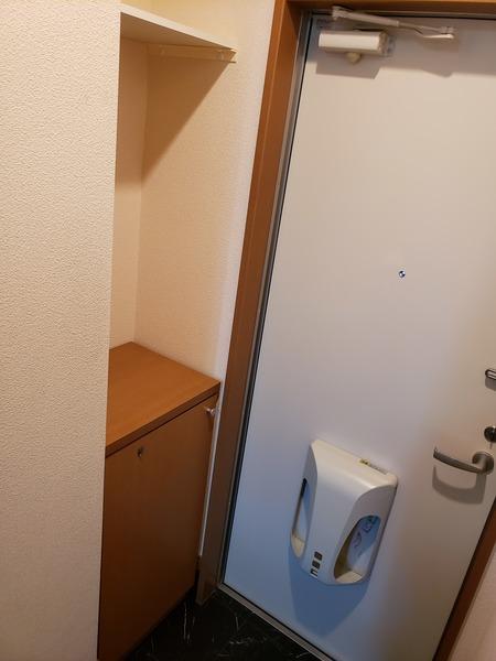 サープラス双葉 玄関