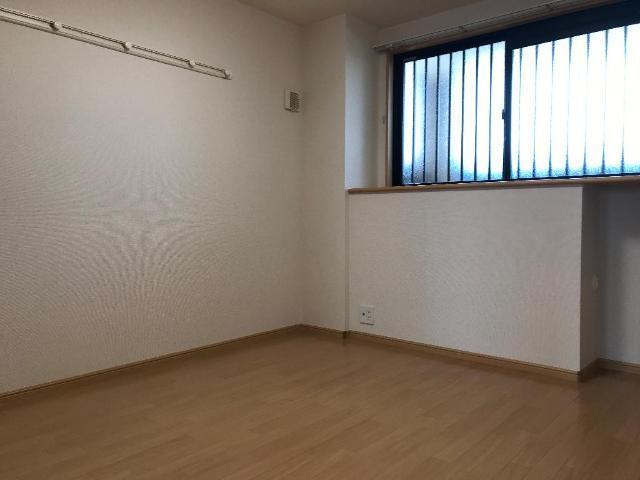 ガーデン鏡池 室内