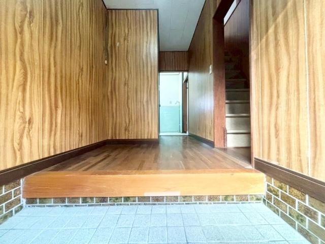 多治見市大畑町戸建 玄関