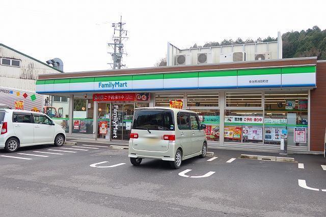ファミリーマート：1200m