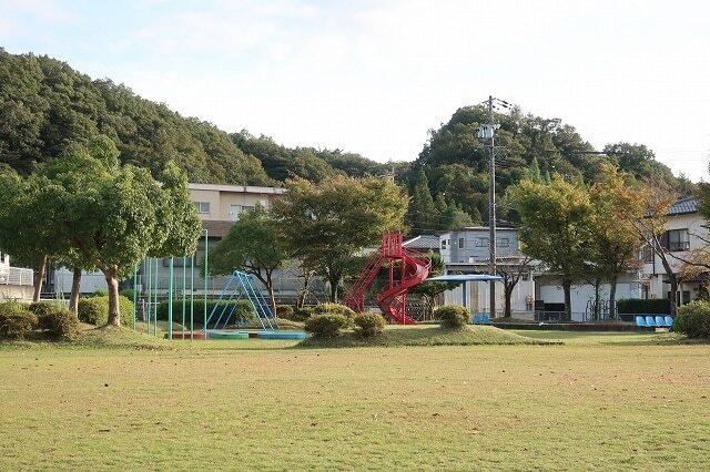 矢落公園：150m