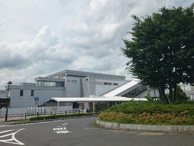 神領駅（ＪＲ）：800m