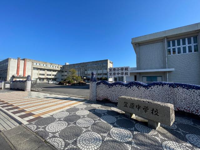 多治見市立笠原中学校：2073m