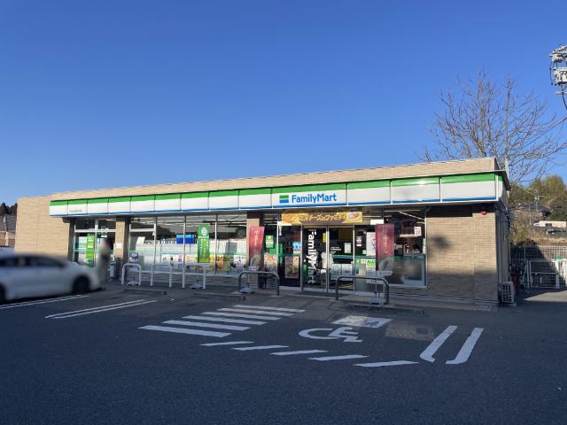 ファミリーマート多治見笠原町東店：410m