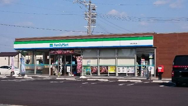 ファミリーマート御嵩上恵土店：327m