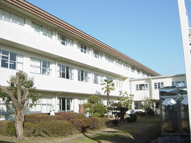 可児市立旭小学校：962m