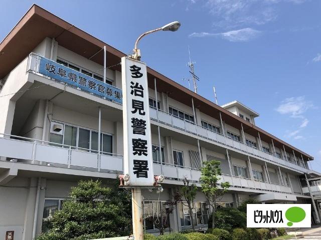 多治見警察署：8216m