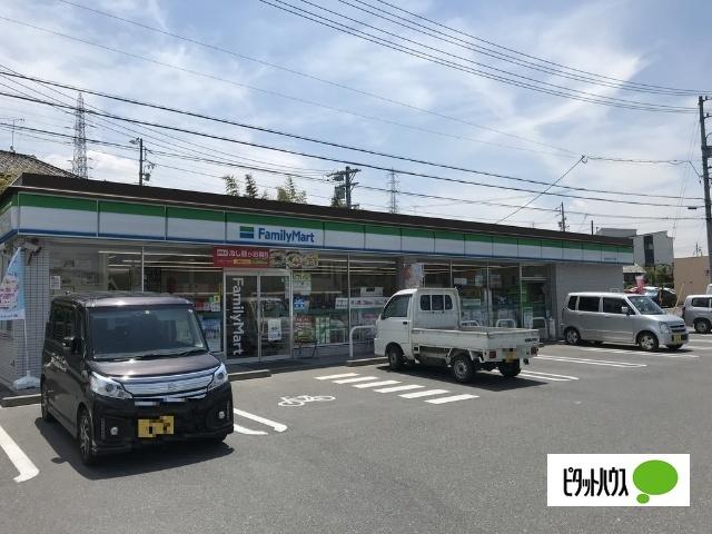 ファミリーマート多治見小泉八丁目店：833m