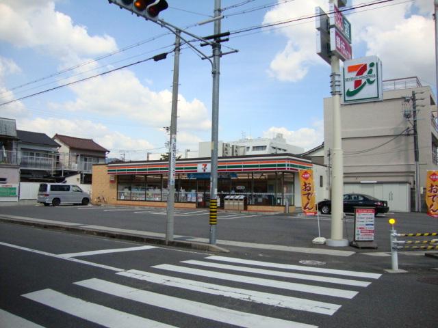 セブンイレブン春日井味美白山町店：931m