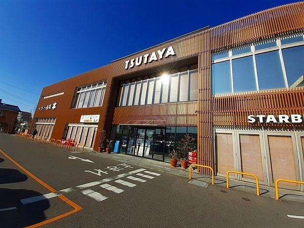 TSUTAYA：380m