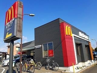 マクドナルド：665m