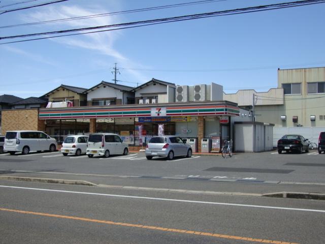 セブンイレブン春日井白山町店：386m