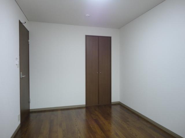 グリーンリバー 部屋画像