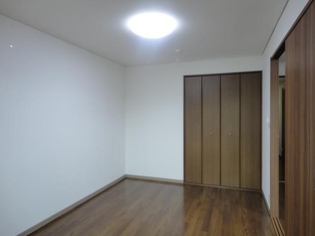 グリーンリバー 部屋画像