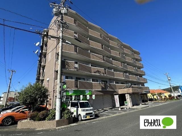 ファミーユワカマツ