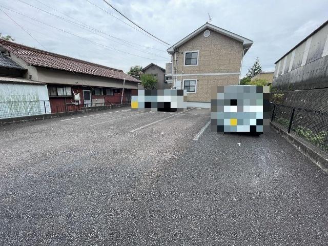 パルカーサ 駐車場