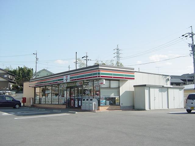 セブンイレブン御嵩町伏見店：674m