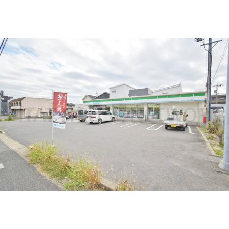 ファミリーマート長久手グリーンロード店：491m