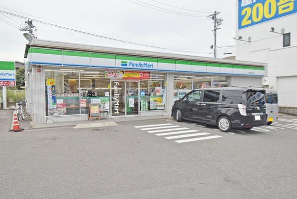 ファミリーマート