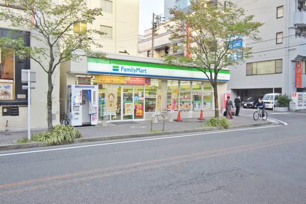 ファミリーマート