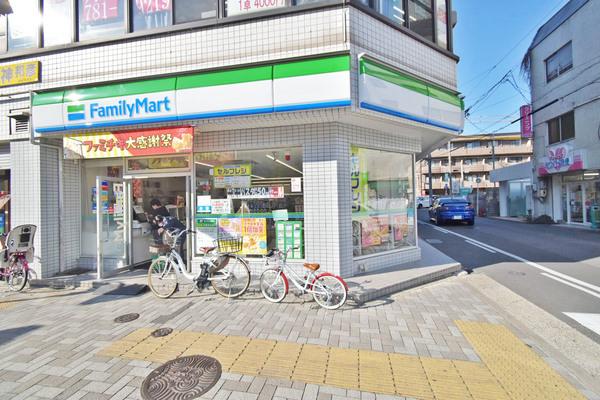 ファミリーマート