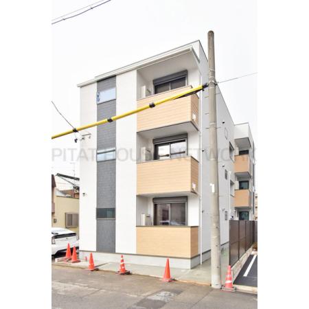 建築中