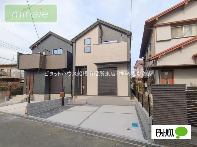 やさしい色調の落ち着いた外観