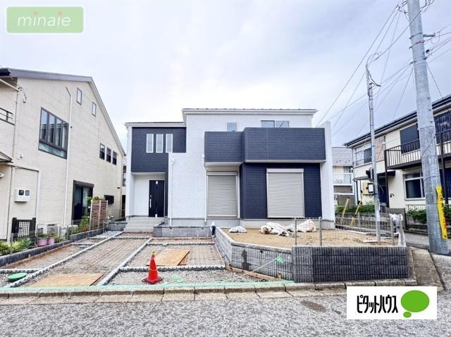 販売現地（2026.06.28撮影）角地の立地を生かした日当たりのよい物件です