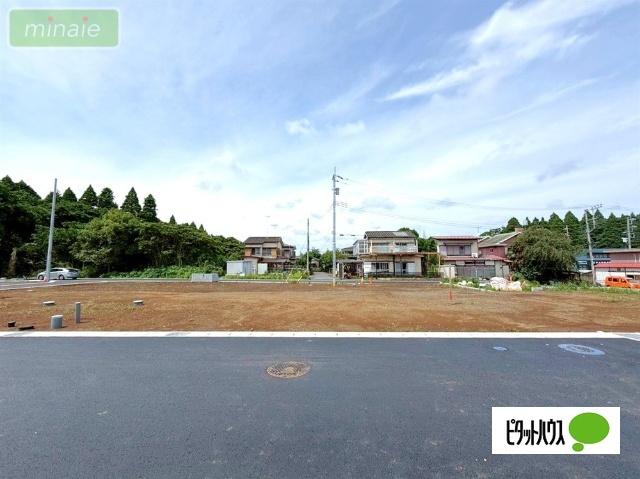 駅12分　小学校10分　駐車2台可　土気町　全12棟　9号棟 外観