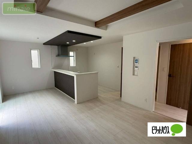 長期優良住宅　並列２台駐車可　前面道路６m　おゆみ野中央3　全 リビング