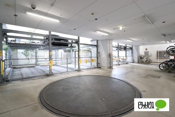 レジディア高岳（203） 駐車場