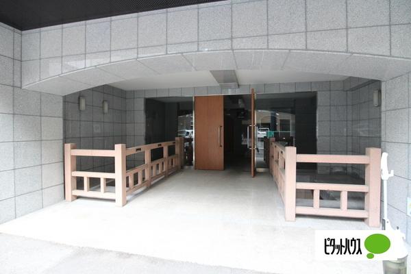 グランエターナ名古屋鶴舞（301） エントランス
