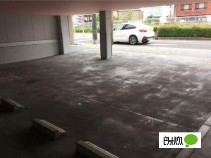 アビターレ筒井（402） 駐車場