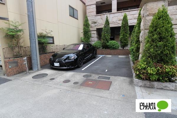 プレサンス泉アーバンゲート（1005） 駐車場