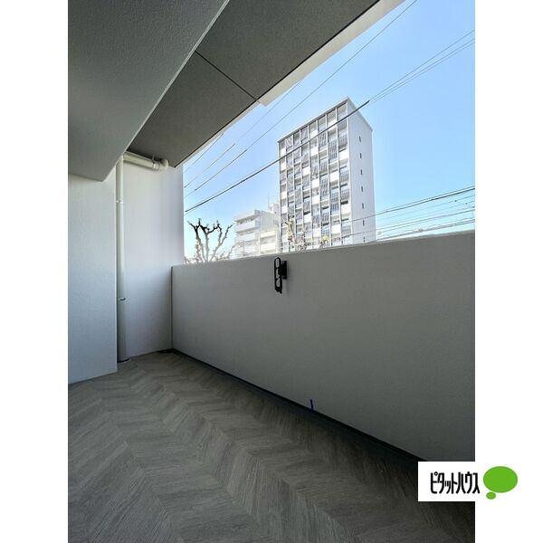 RICHED’OR古出来（旧S-RESIDENCE古出来一丁目（1001） バルコニー