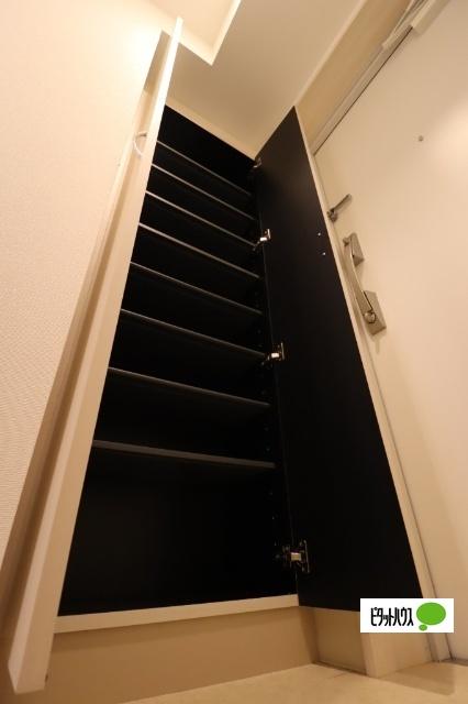 BERG IZUMI（402） 収納