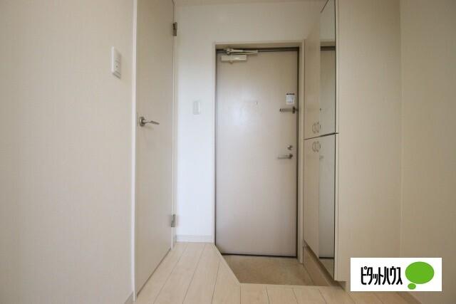 PLAISIR（202） 玄関