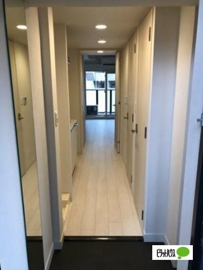アドバンス名古屋モクシー（303） 玄関
