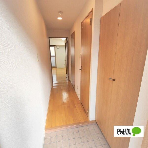 CLAIR HEIWA（304） 玄関