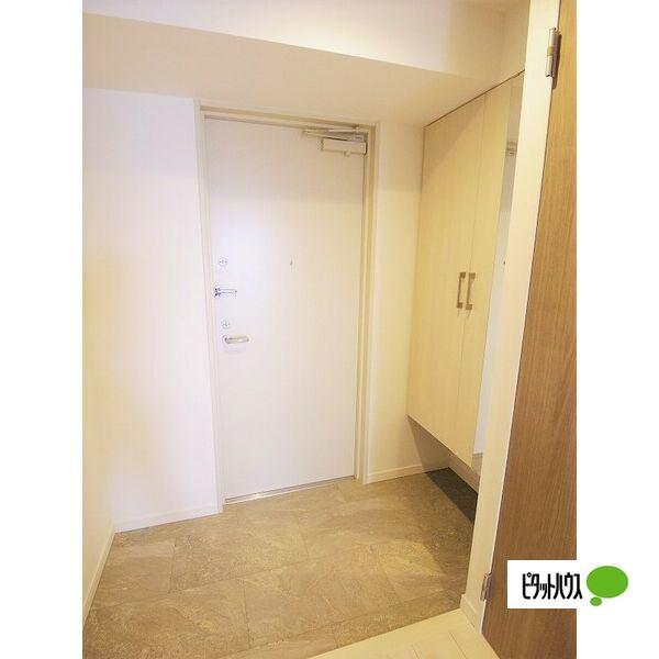 ロータス本陣通（607） 玄関